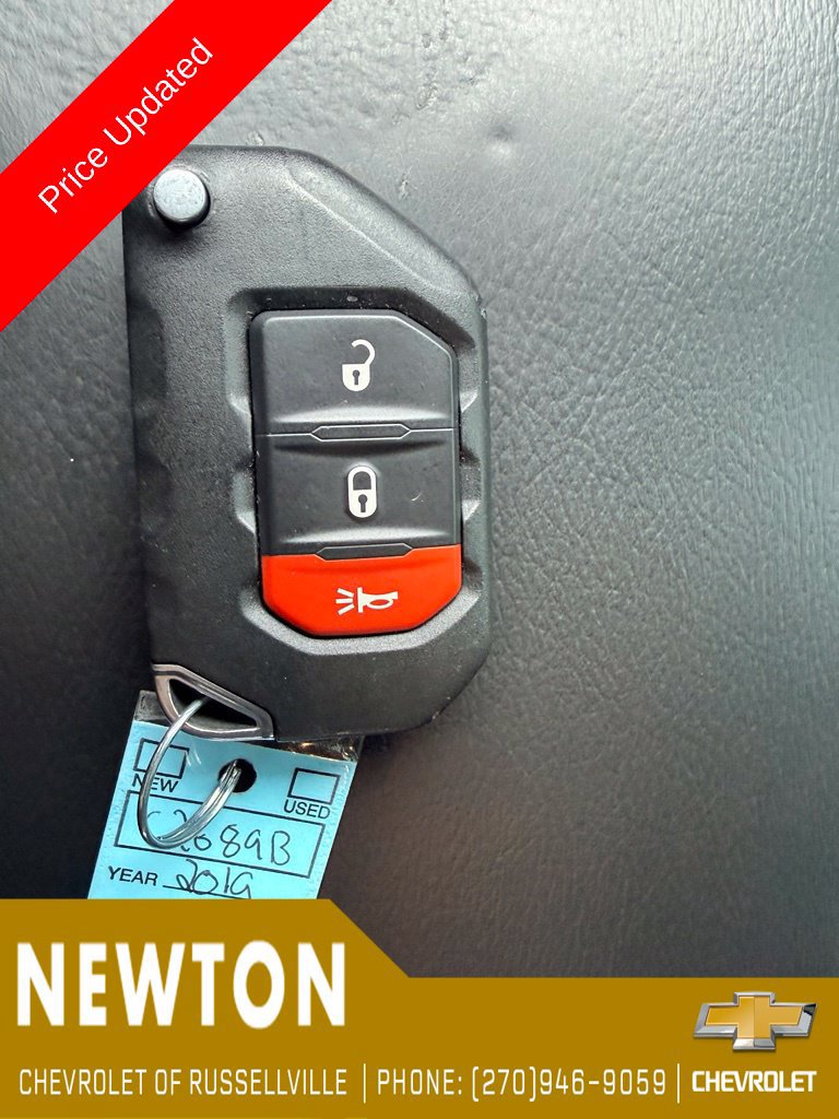 Used 2019 Jeep Wrangler Unlimited Sahara AWD/4WD image 26