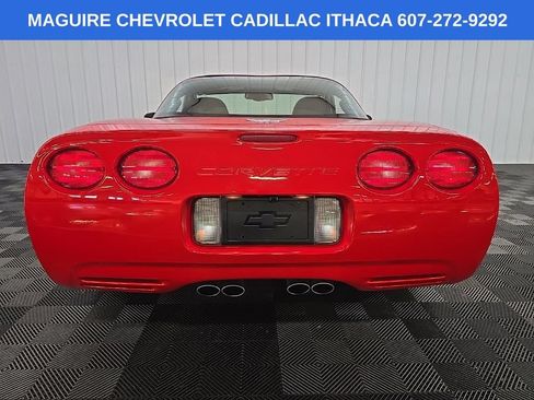 Used 2003 Chevrolet Corvette Coupe w/ Preferred Equipment Group RWD image 14
