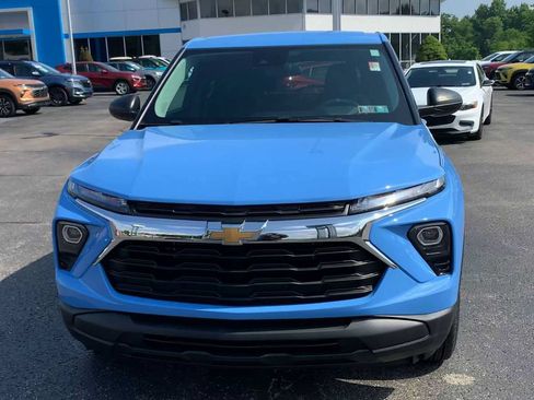 Certified 2024 Chevrolet TrailBlazer LS w/ LS Convenience Package FWD image 3