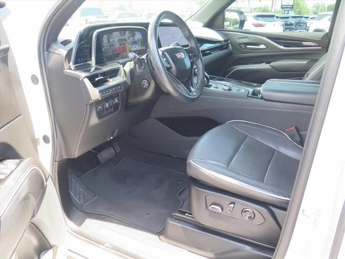 Certified 2024 Cadillac Escalade Sport w/ LPO, ONYX Package AWD/4WD image 9