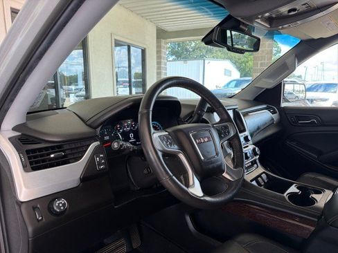 Used 2017 GMC Yukon SLT RWD image 14