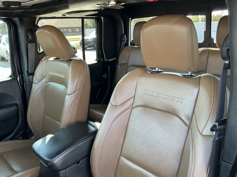 Used 2022 Jeep Gladiator Rubicon w/ Cold Weather Group image 35