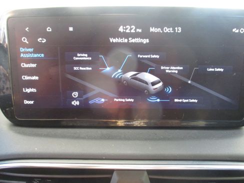 Used 2023 Hyundai Santa Fe SEL image 16