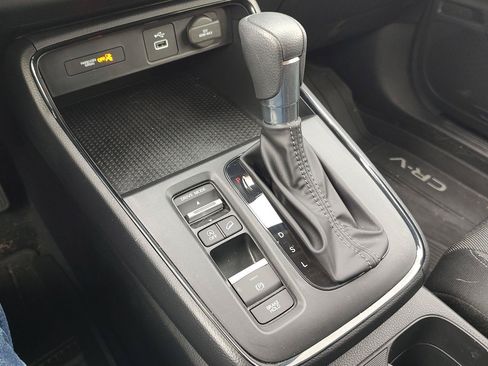 Used 2024 Honda CR-V LX image 12
