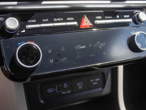 Used 2025 Hyundai Tucson Limited image 15