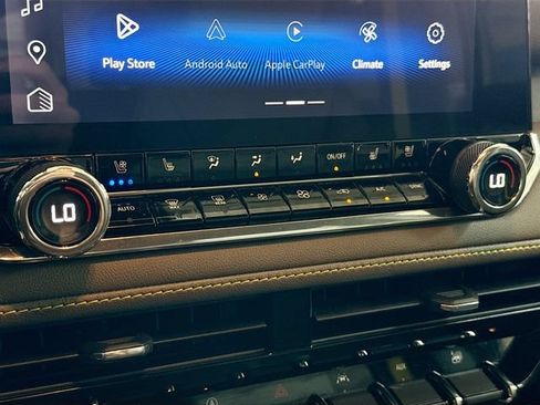 Used 2023 Chevrolet Colorado ZR2 w/ Desert Boss Special Edition AWD/4WD image 16