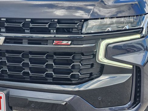 Used 2023 Chevrolet Tahoe Z71 w/ Luxury Package AWD/4WD image 8