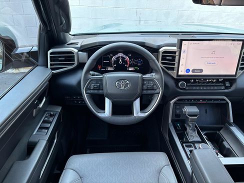 Used 2025 Toyota Sequoia SR5 w/ SR5 Premium Package AWD/4WD image 4