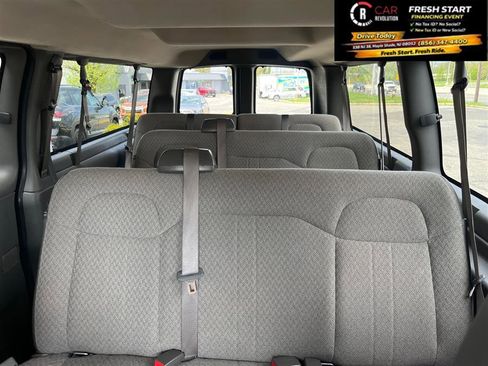 Used 2024 Chevrolet Express 3500 LT w/ LT Preferred Equipment Group image 15