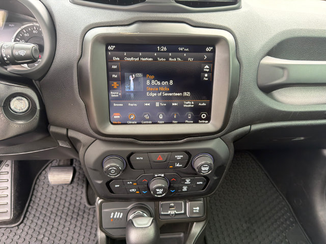 Used 2023 Jeep Renegade Latitude w/ Sun/Sound Group AWD/4WD image 28