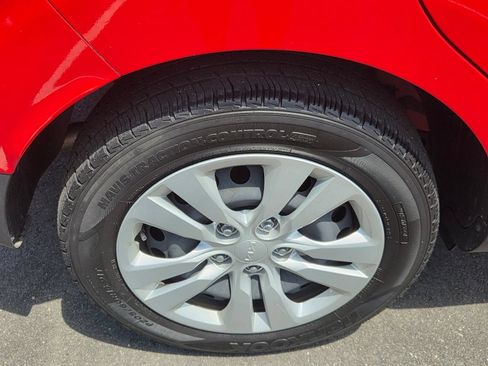 Used 2022 Kia Soul LX FWD image 9