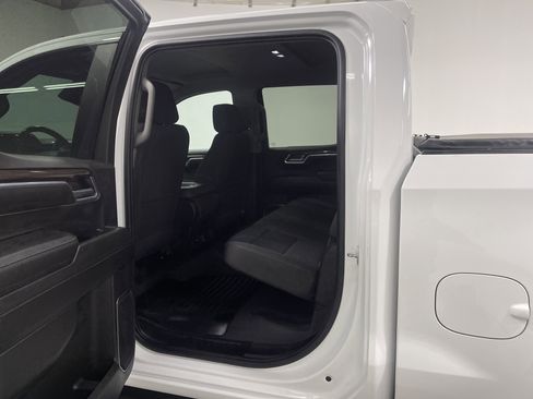 Used 2022 Chevrolet Silverado 1500 LT image 13