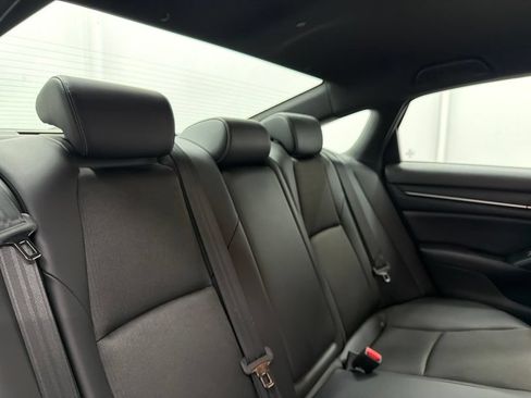 Used 2022 Honda Accord Sport image 25