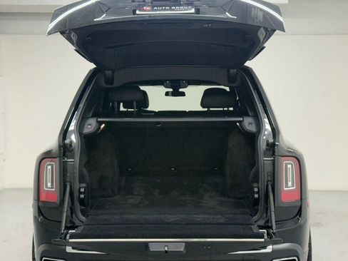 Used 2019 Rolls-Royce Cullinan image 35