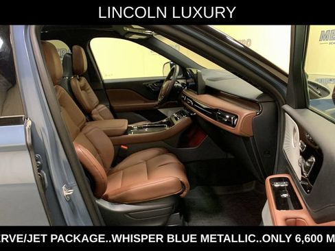 Used 2025 Lincoln Aviator Reserve w/ Equipment Group 201A AWD/4WD image 14
