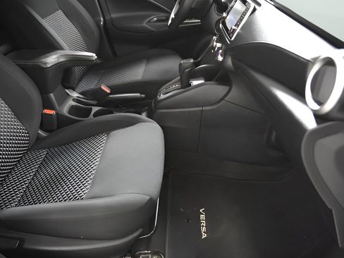 Used 2023 Nissan Versa S FWD image 32