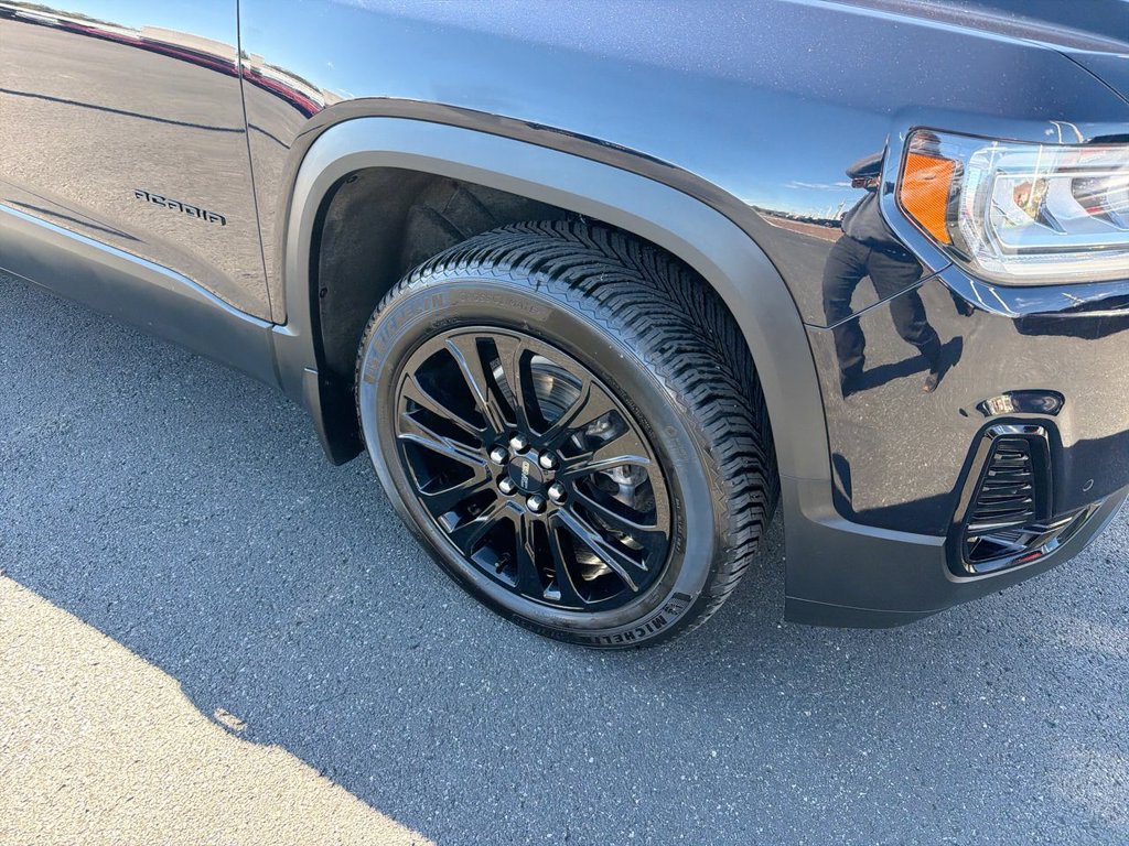 Used 2022 GMC Acadia SLT w/ Elevation Edition AWD/4WD image 16
