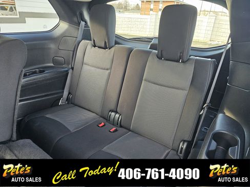 Used 2018 Nissan Pathfinder SV image 10