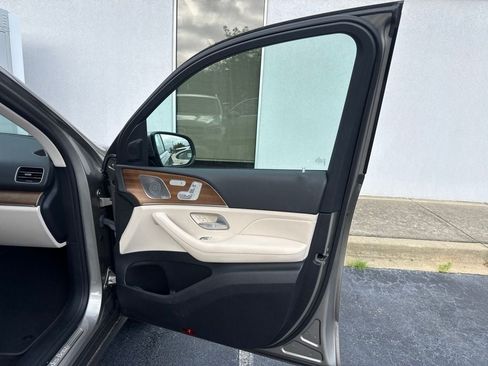 Used 2021 Mercedes-Benz GLE 350 4MATIC image 30