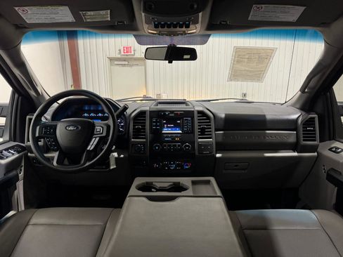 Used 2019 Ford F550 4x4 Crew Cab Super Duty w/ Power Equipment Group image 19
