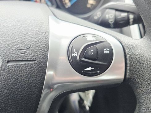 Used 2014 Ford Focus SE w/ SE Winter Package FWD image 22