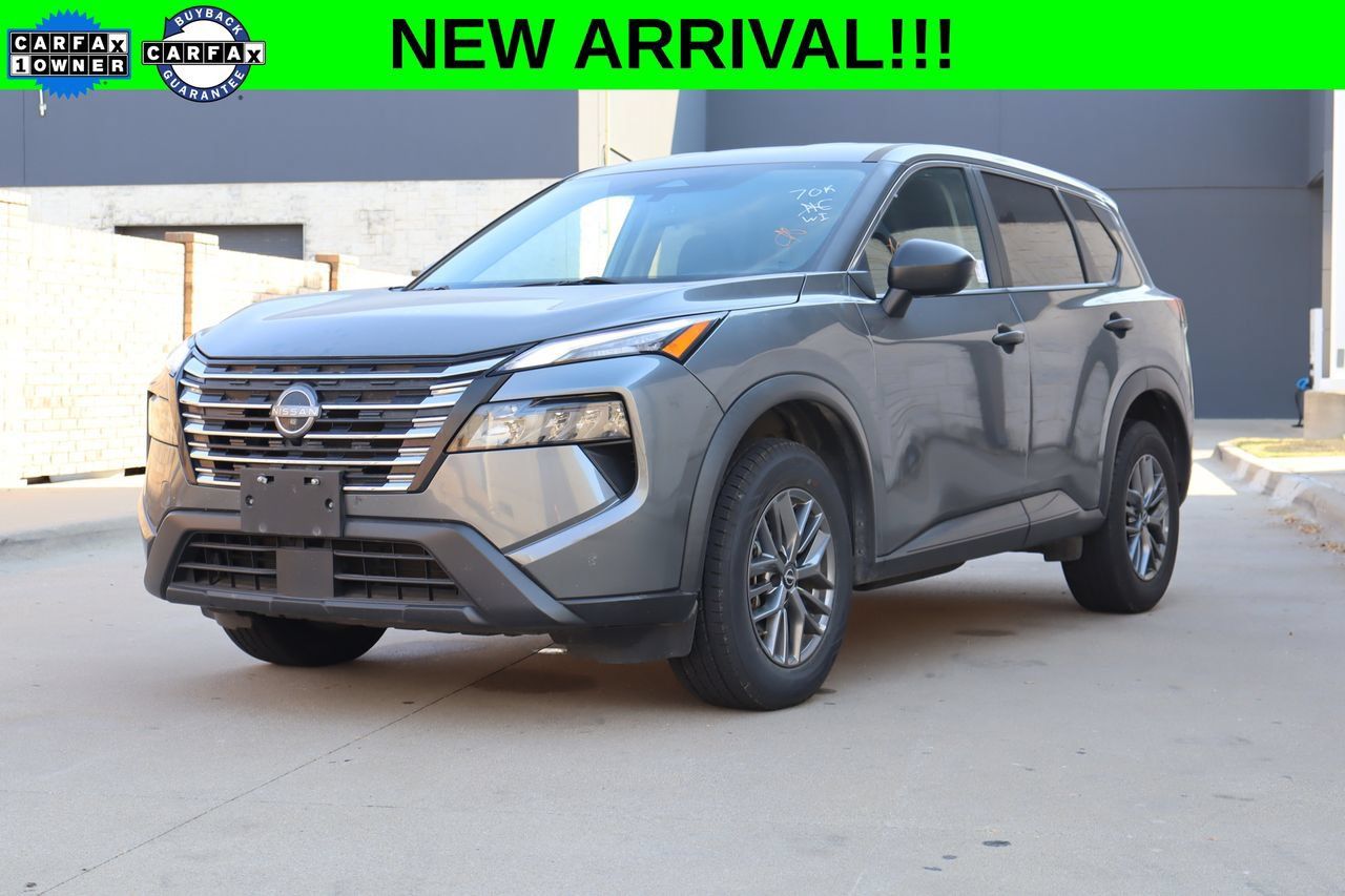 Used 2024 Nissan Rogue S AWD/4WD image 1