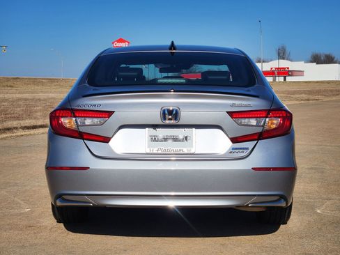 Used 2022 Honda Accord Sport image 8