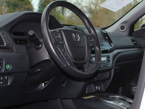 Used 2023 Honda Ridgeline RTL-E image 18
