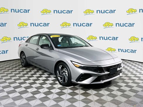 Certified 2025 Hyundai Elantra Sport image 1