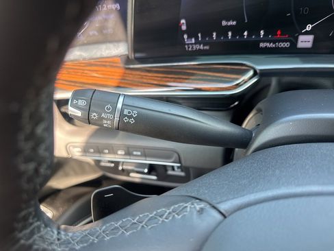 Certified 2024 Cadillac Escalade ESV Premium Luxury w/ Performance Package image 23