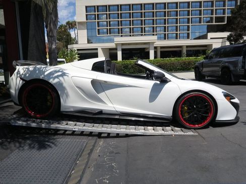 Used 2015 McLaren 650S Spider RWD image 6