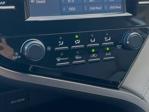 Certified 2019 Toyota Camry LE FWD image 21