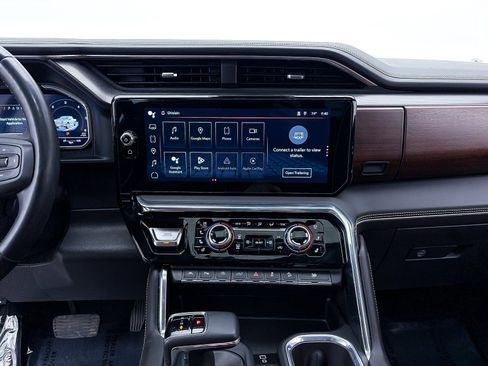 Used 2023 GMC Sierra 1500 Denali Ultimate image 10