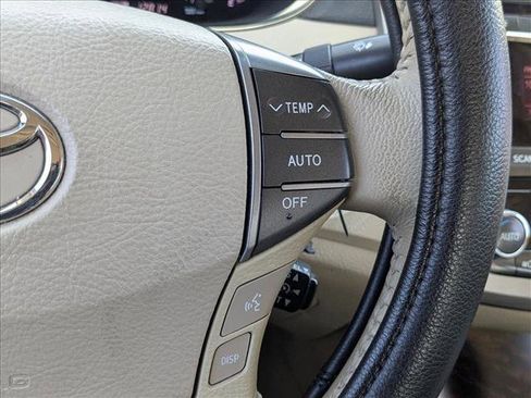 Used 2011 Toyota Avalon image 11