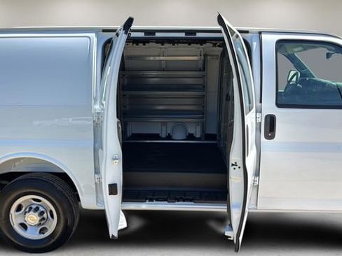 New 2026 Chevrolet Express 2500 w/ Driver Convenience Package RWD image 18