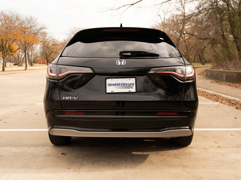 Certified 2023 Honda HR-V EX-L image 8