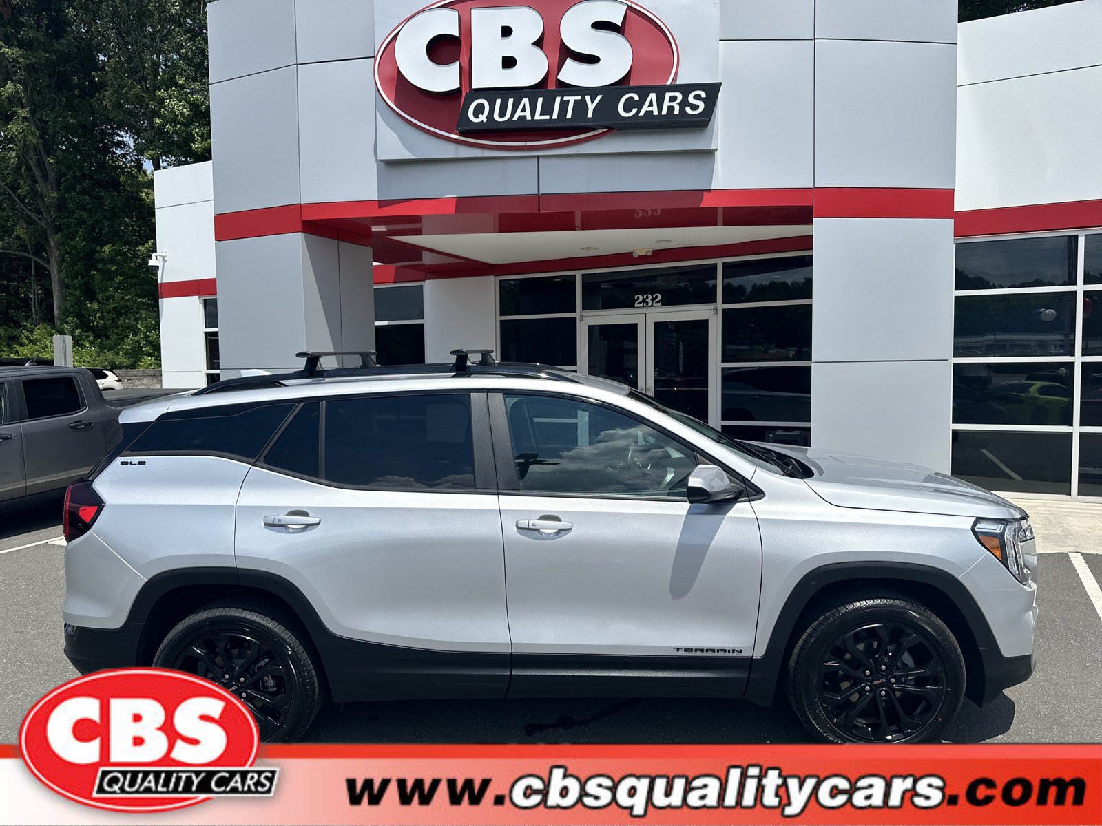 Used 2022 GMC Terrain SLE w/ Driver Convenience Package AWD/4WD image 1