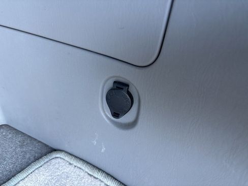 Used 2004 Toyota 4Runner SR5 image 22