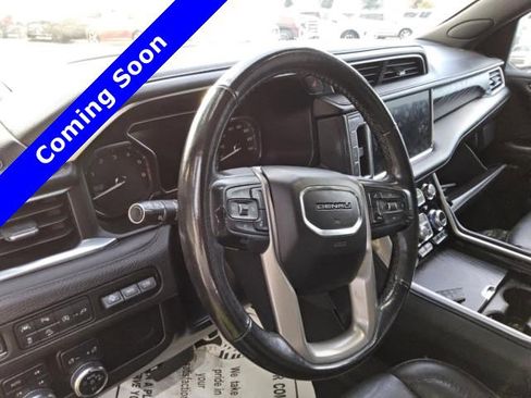 Used 2021 GMC Yukon XL Denali AWD/4WD image 19