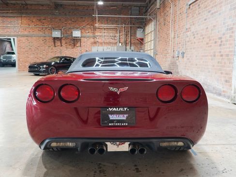 Used 2007 Chevrolet Corvette Coupe w/ Preferred Equipment Group RWD image 13