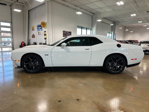Used 2023 Dodge Challenger R/T w/ Blacktop Package RWD image 5
