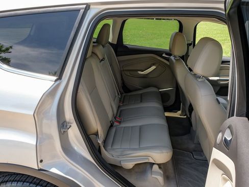 Used 2015 Ford Escape Titanium FWD image 41