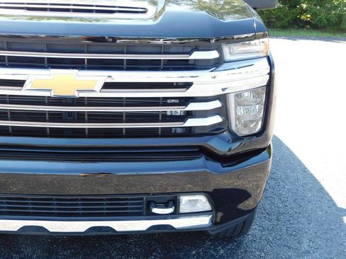 Used 2020 Chevrolet Silverado 3500 High Country w/ Safety Package II AWD/4WD image 16
