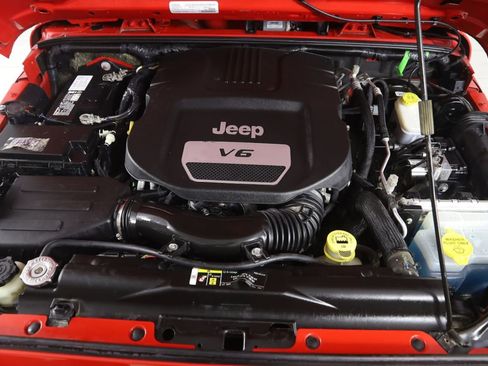 Used 2017 Jeep Wrangler Unlimited Sport w/ Quick Order Package 24S AWD/4WD image 40