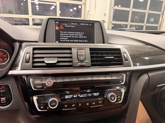 Used 2017 BMW 330i Sedan RWD image 16