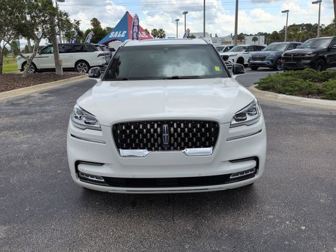 Certified 2022 Lincoln Aviator Grand Touring w/ Equipment Group 301A AWD/4WD image 9