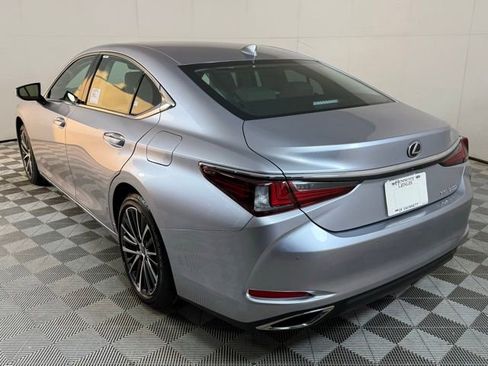 New 2025 Lexus ES 350 w/ Premium Package image 4