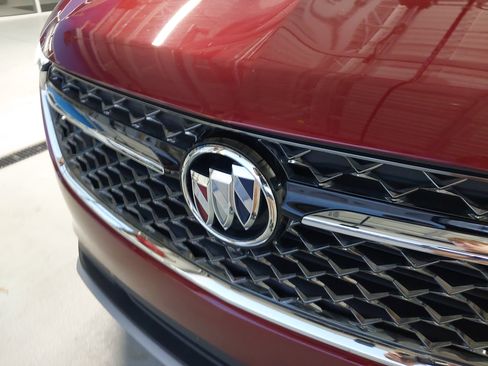 Used 2023 Buick Envision Avenir image 31