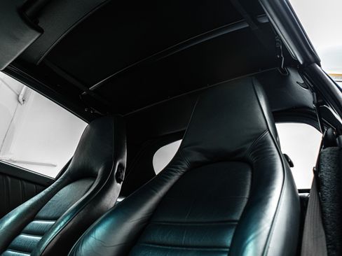 Used 1989 Porsche 911 Carrera RWD image 36