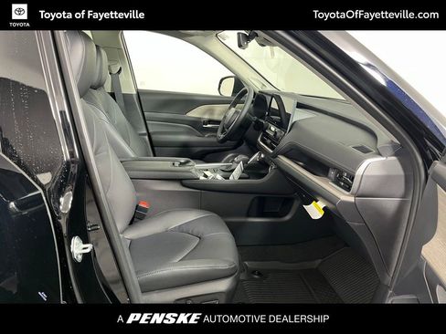 New 2026 Toyota Grand Highlander Limited image 8